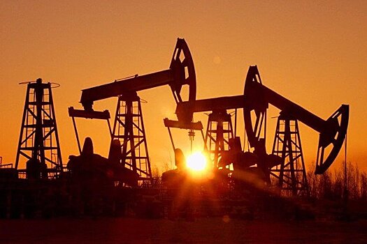 Добыча нефти в РФ в январе-мае снизилась на 0,8%, газа - выросла на 7,5%