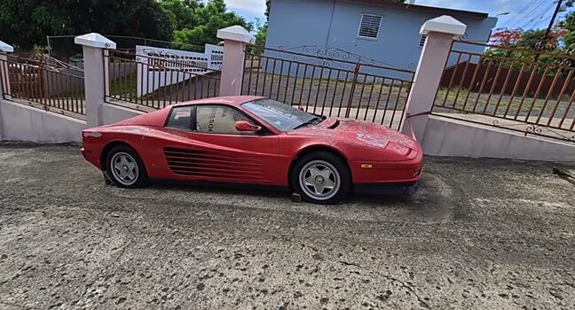 Забытый на 17 лет суперкар Ferrari Testarossa решили отремонтировать