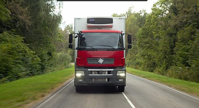 Компания Drive Electro выпустила первый в РФ среднетонажный электрический грузовик Isuzu ELF