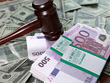 Елизавета II пожертвовала $2,7 млн в фонд обвинившей принца Эндрю в изнасиловании