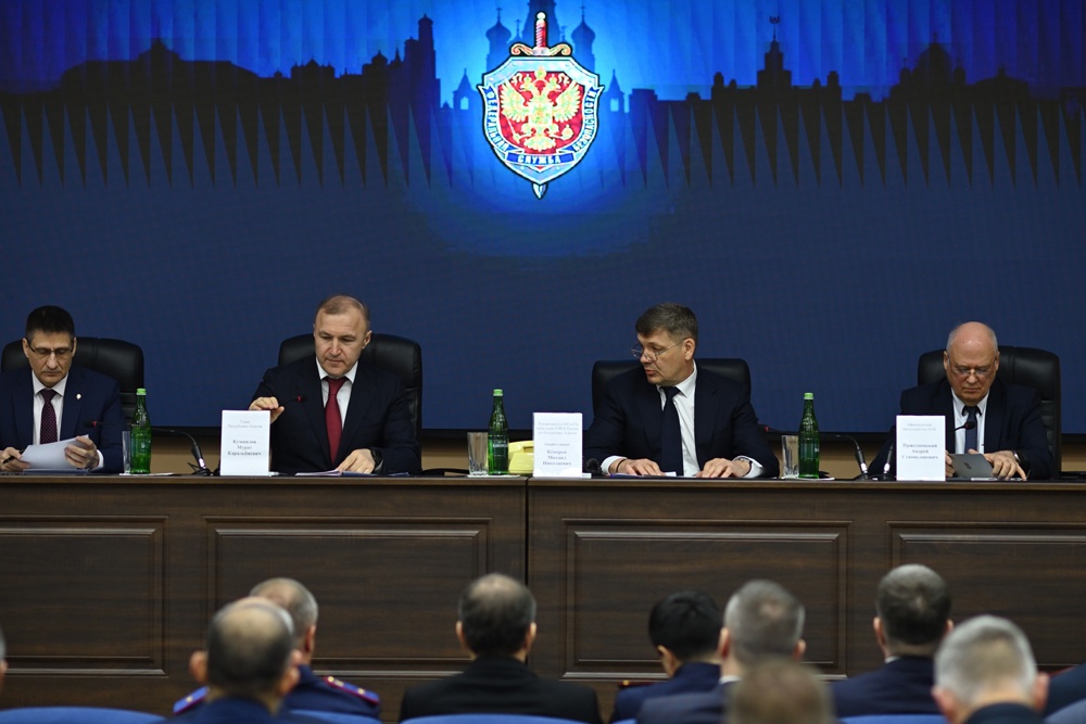 В Адыгее на совещании рассмотрели вопросы профилактики в молодежной среде