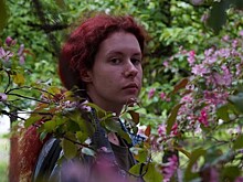 Дочь Якубовича прокатилась в автобусе в образе кинозлодея