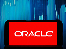 Акции Oracle упали на 4% после объявления о планах привлечь дополнительные инвестиции