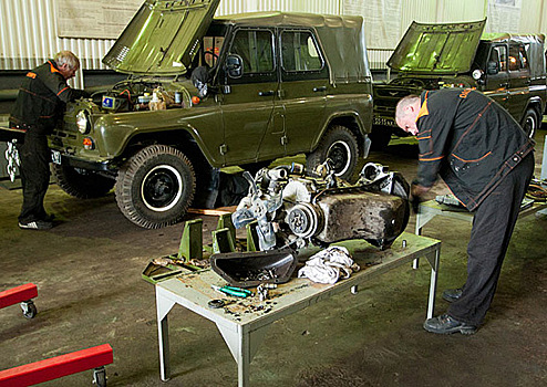 Российские специалисты отремонтируют более 500 единиц военной техники армии Киргизии