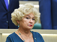 Мать Собчак отреагировала на вынесенное Совфедом предупреждение