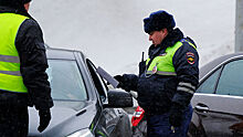 В Москве таксист протащил сотрудника ДПС по трассе