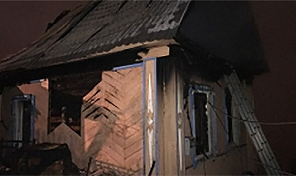 Несколько человек погибли во время пожара в Прикамье