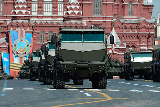 Участвующая в параде Победы техника прибыла в центр Москвы