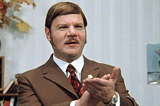 Что стало с могилой Михаила Пуговкина спустя 17 лет после похорон