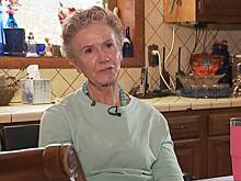 Женщина сломала бедро и 14 часов ползла домой по сельской местности