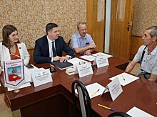 Андрей Гнеушев провел заседание комиссии по поддержке участников СВО в Варнавине