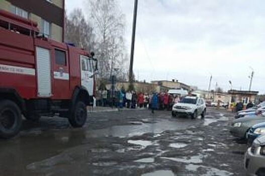 В Казани неизвестные подожгли барак, в котором спали бездомные