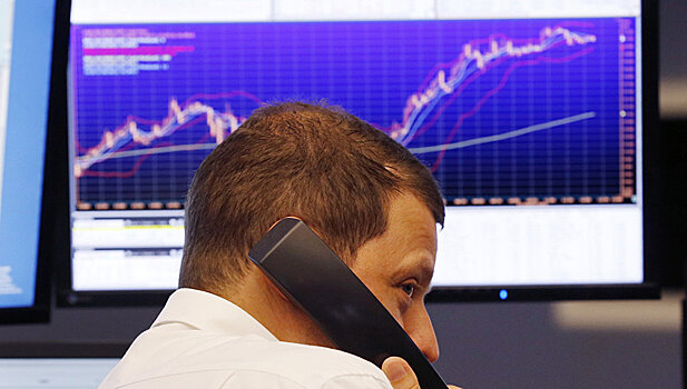 Российские фондовые торги стартовали снижением