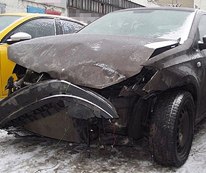 Обанкротившаяся фирма в Новочеркасске выставила на торги взорванный автомобиль