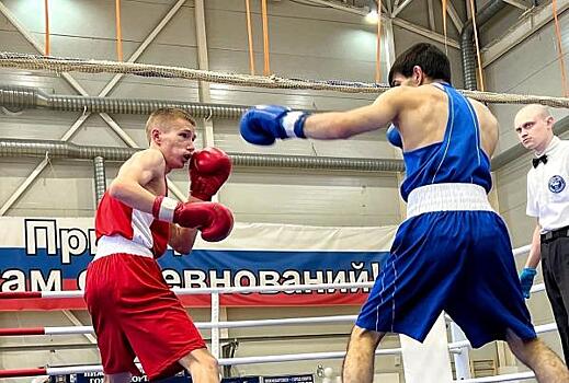 В Нижневартовске определили нового чемпиона Урала по боксу