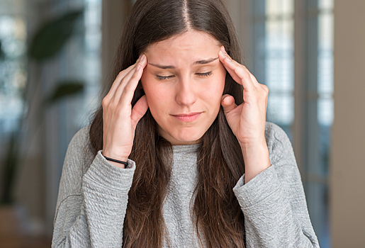 Невролог предупредил о смертельной ошибке при головных болях