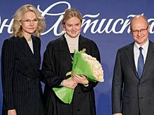 Артисты с размахом отметили профессиональный праздник