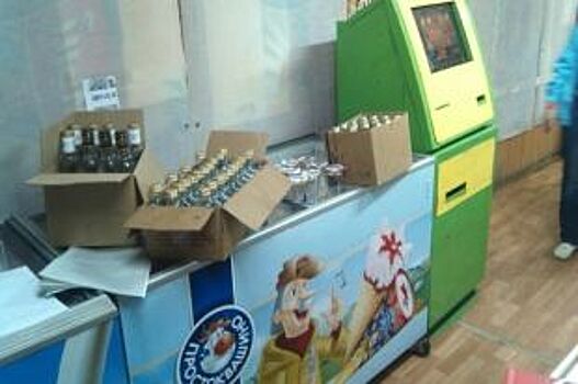 Во Фрунзенском районе Ярославля обнаружили ларек с опасным алкоголем