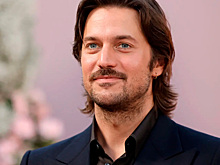 Создатели «Эмили в Париже» обижены на пренебрежительные комментарии Лукаса Браво о шоу