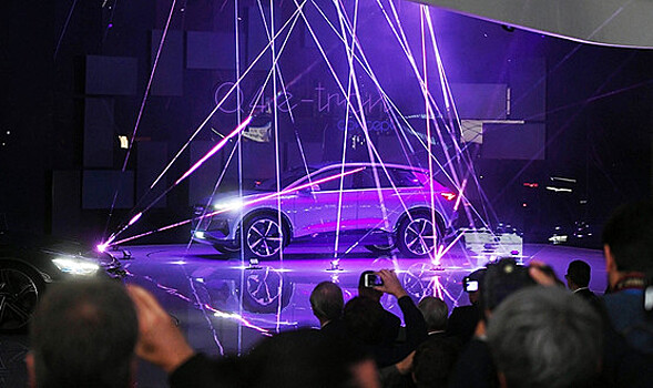 В Женеве открылся 89-й по счёту международный автосалон