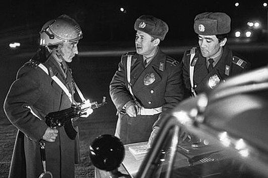 Неуловимые. Советский милиционер бросил службу и собрал опасную банду. Как он безнаказанно охотился на инкассаторов?