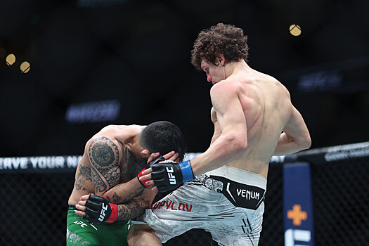 Роман Копылов победил Сезара Алмейду на UFC 302