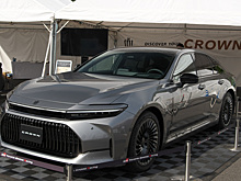 В Японии представили новый седан Toyota Crown