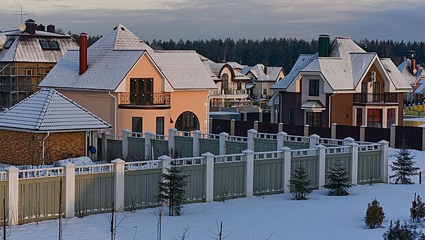 Предложение жилья на элитном загородном рынке Московской области снизилось за год на 9%