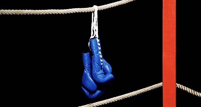 Зайцев победил Абдугофурова в бою за титул WBA Asia в первом тяжелом весе