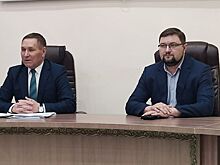 РБК: В Кремле обсуждают отставку губернатора Омской области Александра Буркова
