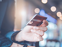 По каким причинам могут заблокировать банковскую карту и как ее разблокировать