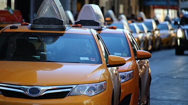 В Америке на фоне популярности Uber и Lyft увеличился дорожный трафик