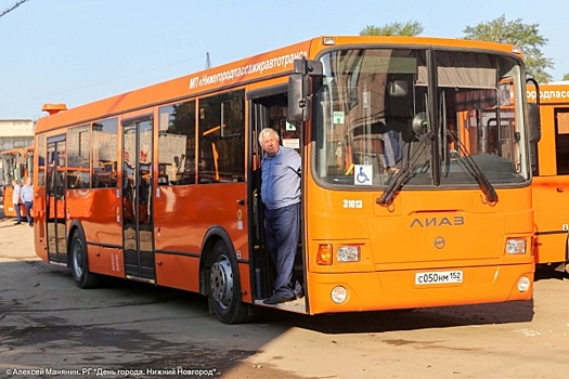 На муниципальные маршруты Нижнего вышли 150 новых автобусов