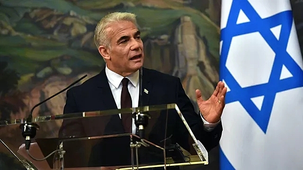 Премьер Израиля осудил ракетные удары по городам Украины