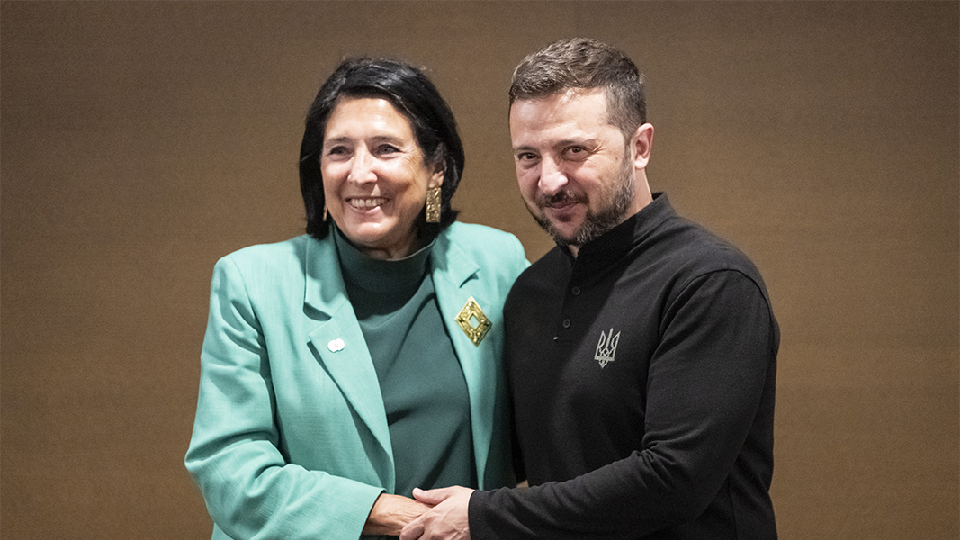 Зеленский ввел санкции против грузинских властей