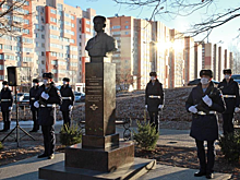 Памятник Герою России Роману Соколову открыли в Рязани