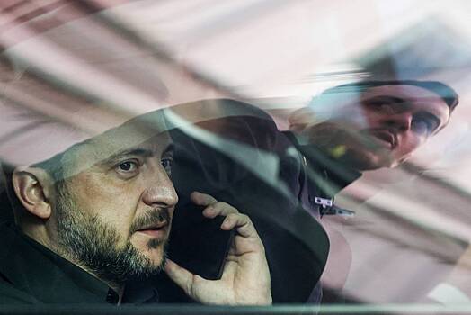 У членов партии Зеленского изъяли телефоны перед встречей с президентом