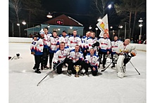 Чемпионский кубок любительской хоккейной лиги остался на Ключевском заводе ферросплавов