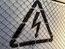 В Брянской области при ночных обстрелах ВСУ повреждены объекты энергетики