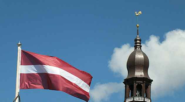Латвия потеряет 200 млн евро меньше чем за один месяц ради спасения собственных граждан