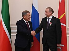 Агентство в Петербурге получило право проверять справки о прививке, выданные в Узбекистане