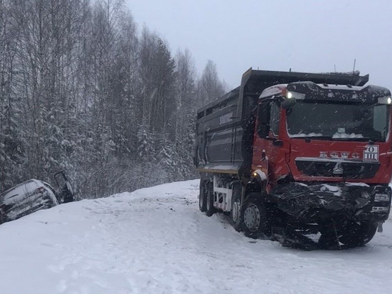 В Кирово-Чепецком районе водитель «Хендай» погиб после столкновения с  грузовиком - Рамблер/авто