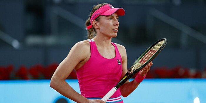 Александрова победила Родину в первом круге турнира в Нидерландах