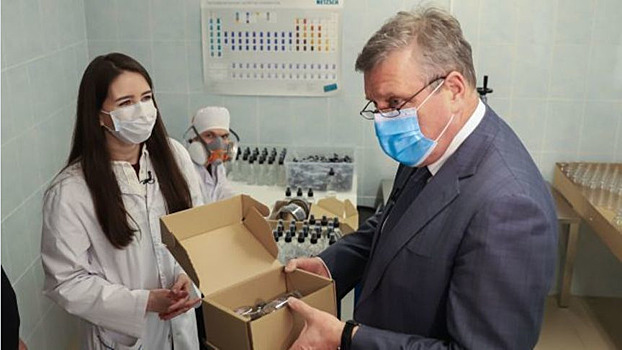 Губернатор Игорь Васильев посетил производство антисептика на базе ВятГУ