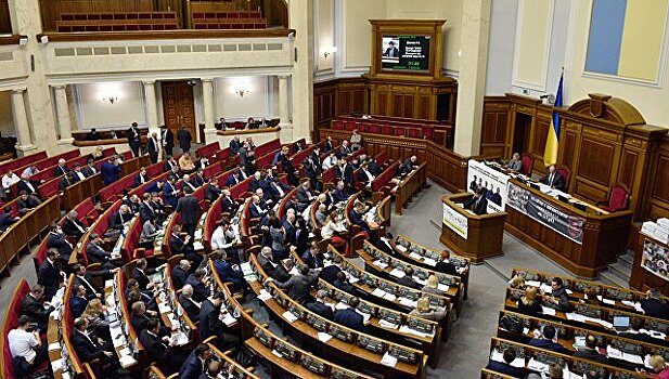 "Оппозиционный блок" требует отменить решение о торговой блокаде Донбасса