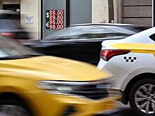 Крупнейшие российские экспортеры резко сократили продажу валюты