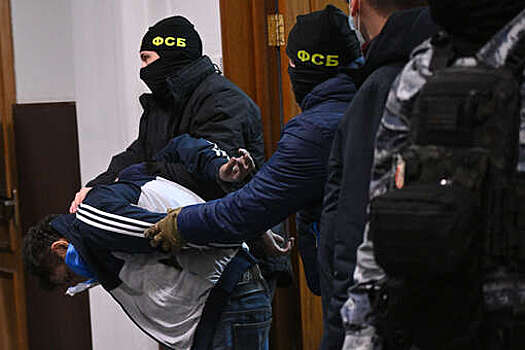 Задержанный в Каспийске заявил ФСБ, что помог с оружием боевикам из "Крокуса"