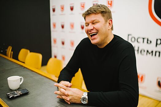 Губерниев ответил на заявление, что не может выдвигаться на выборы президента ФЛГР