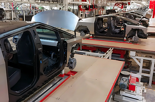 Tesla поставила на паузу производство Cybertruck