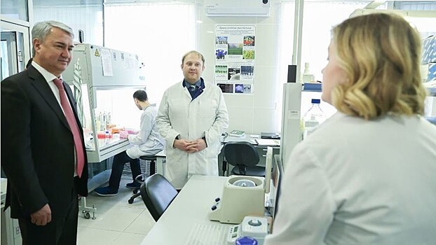 Рахим Азимов высоко оценил инновационные разработки молодых исследователей опорного вуза Кировской области